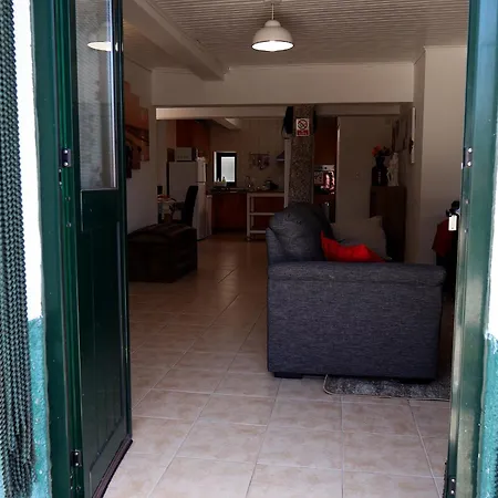 Daire Totally Private 2-Bedroom Apartment & Private Solar Heated Pool Wifi, Ac Tábua