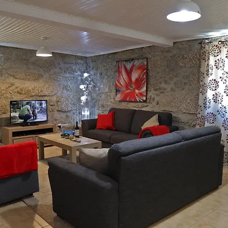 Apartment Totally Private 2-bedroom & Private Solar Heated Pool Wifi, Ac Tabua (Coimbra)